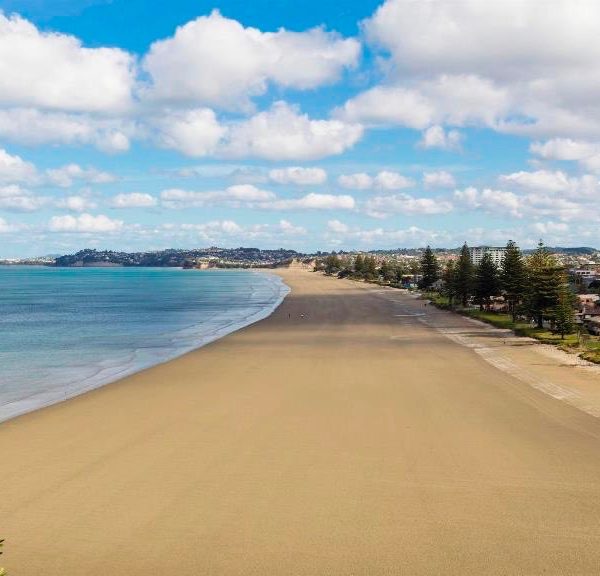 OREWA-BEACH-FULL-LENGTH-1